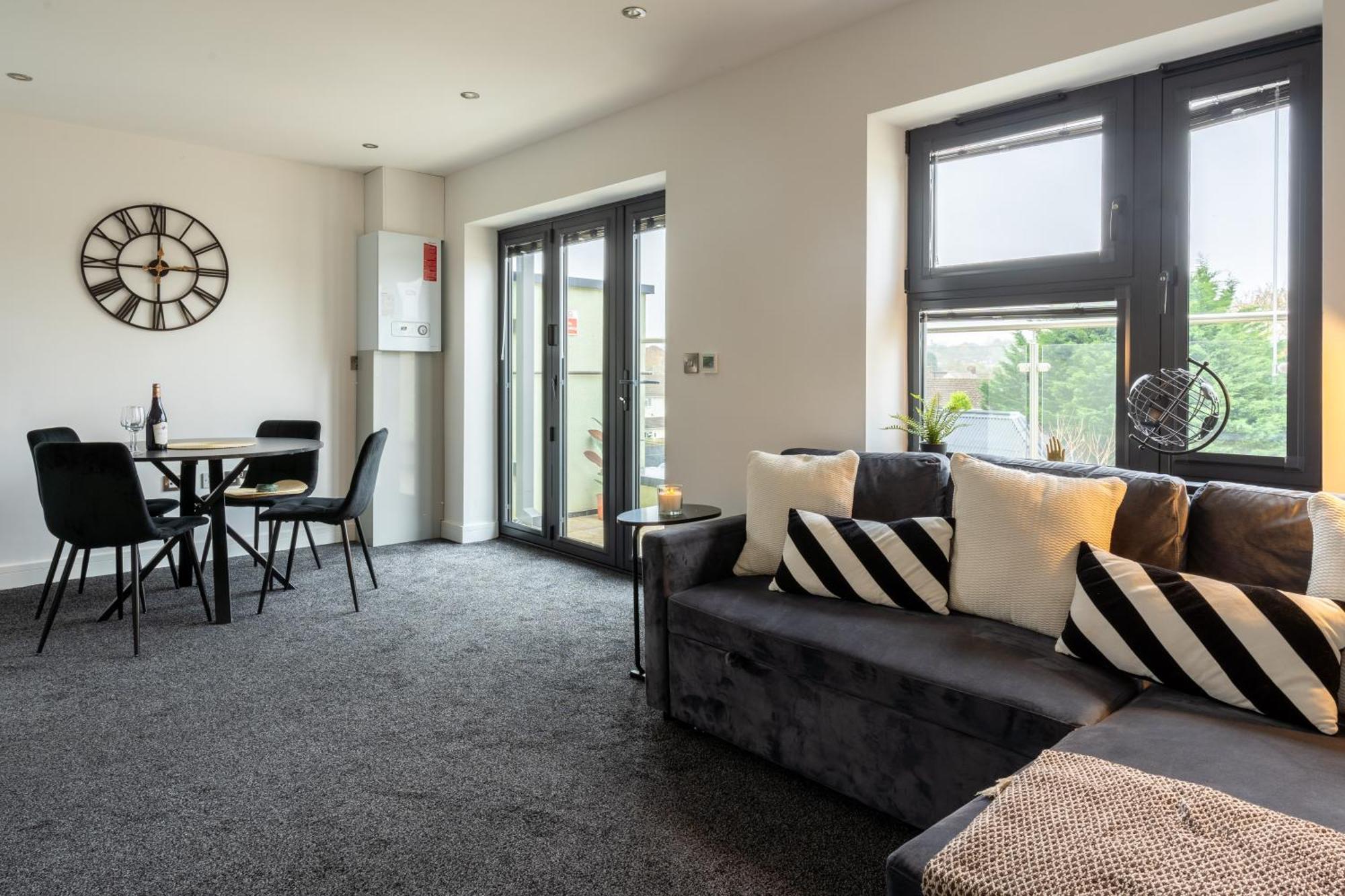 Modern 2-Bed Apartment With Balcony, Close To Oxford City Centre With Free Parking Ngoại thất bức ảnh